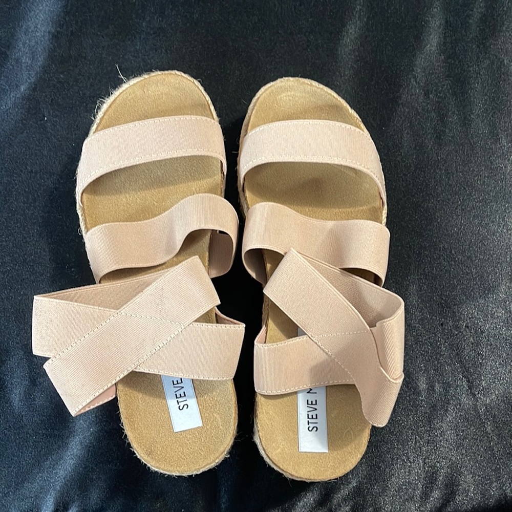 NEVER WORN! steve madden sandals